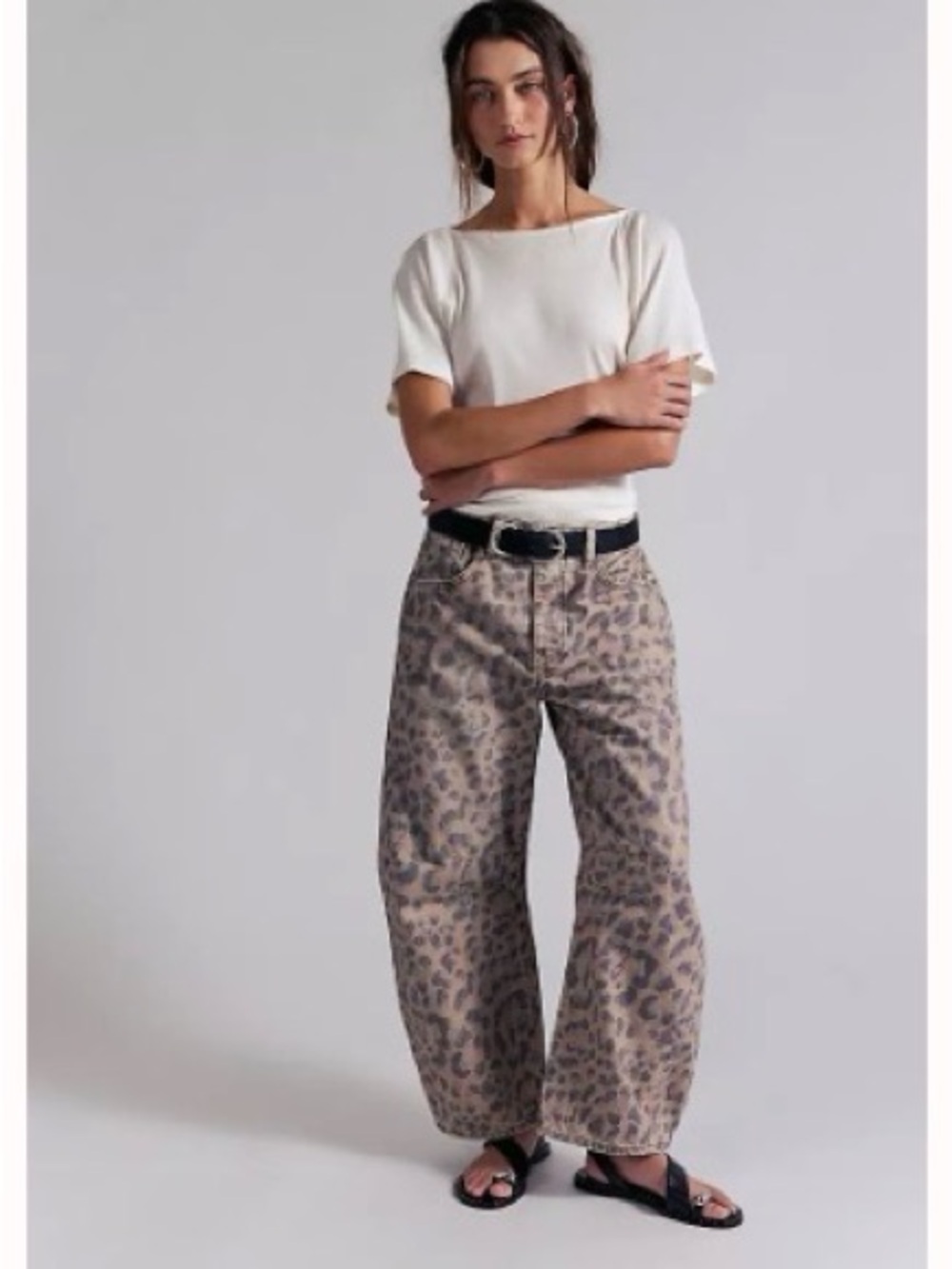 FREE PEOPLE x We The Free Good Luck Printed Barrel Jeans size 26